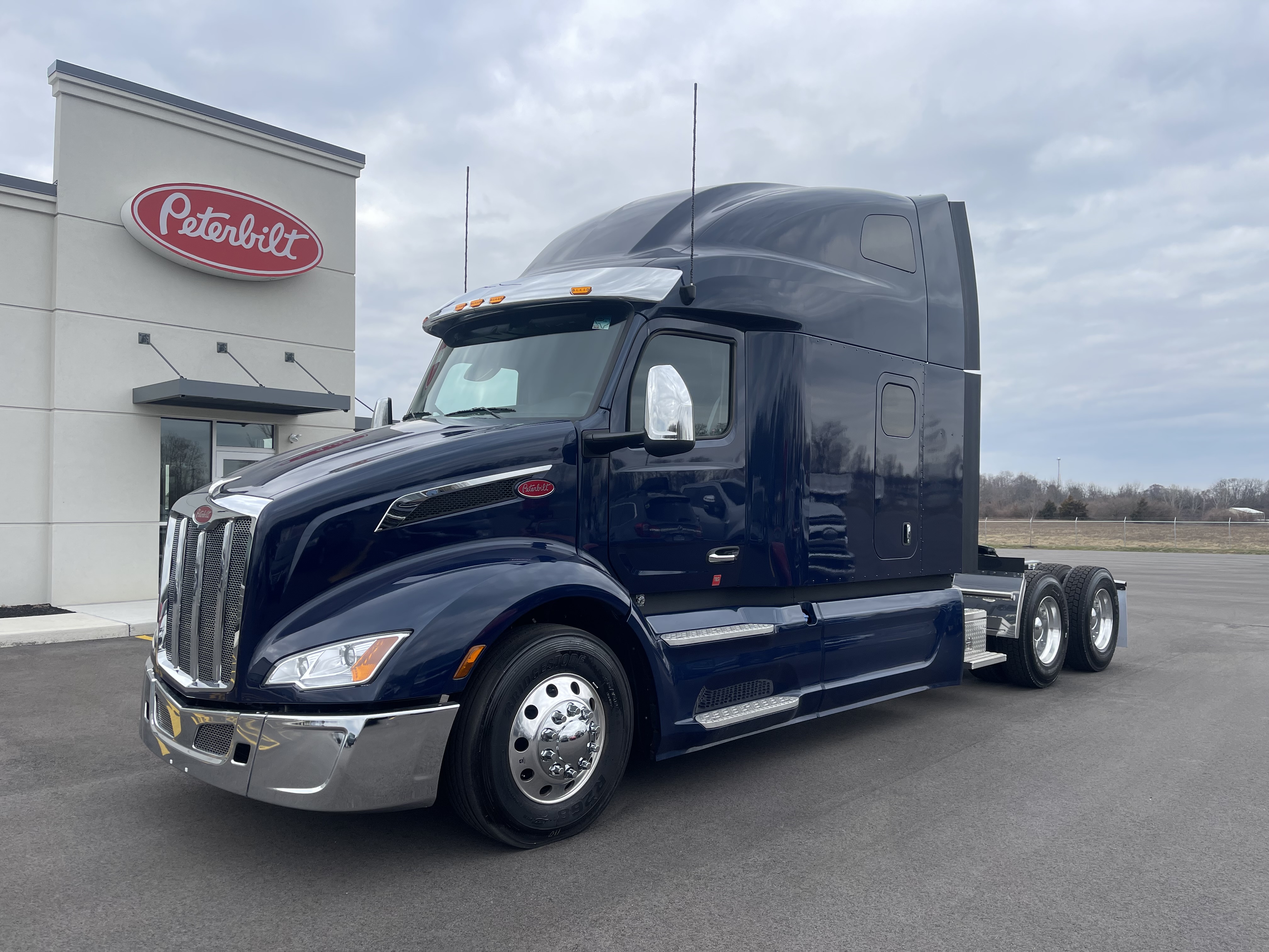 2025 Peterbilt